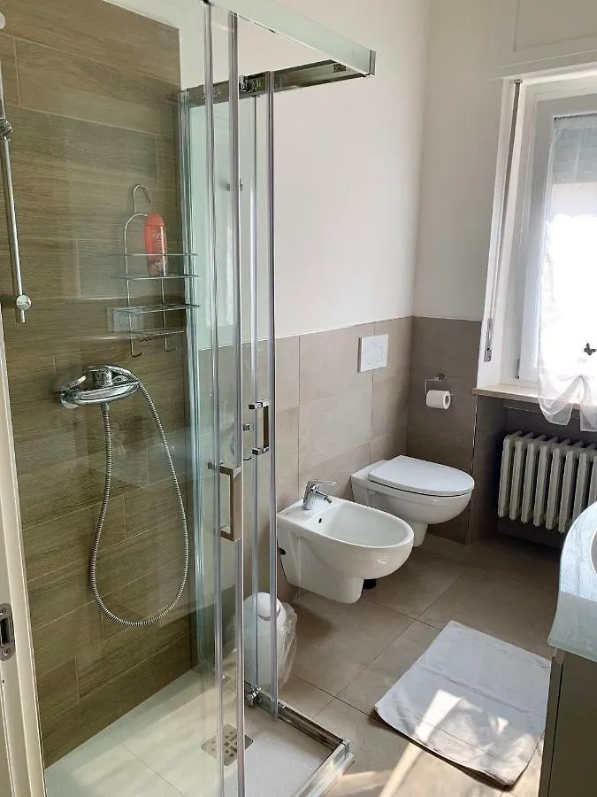 Murari Bra Lounge Daire Verona